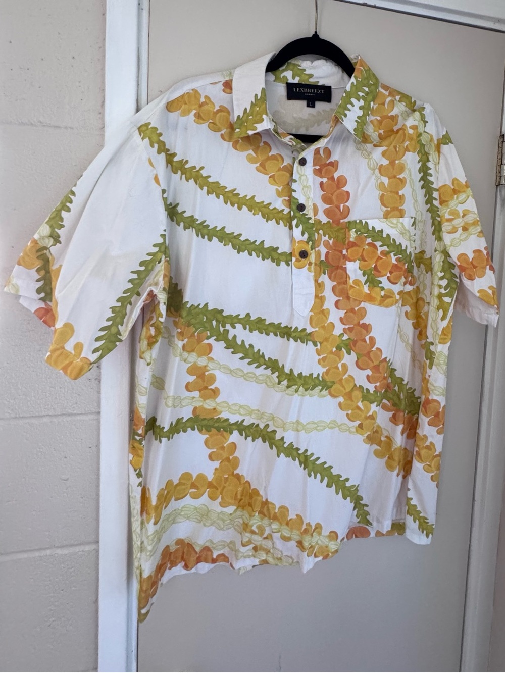 Lexbreezy Bean White Short-Sleeve Button Down Aloha Shirt.